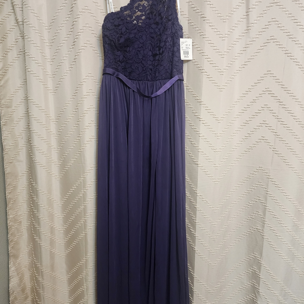 One-ShoulderLace & Chiffon Evening Dress